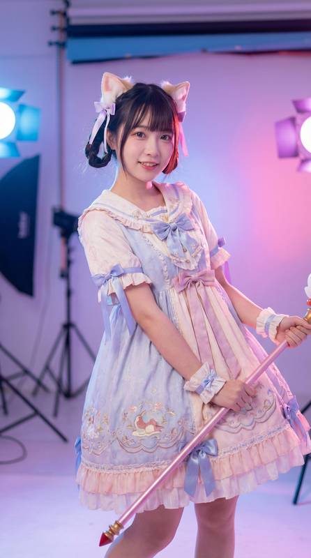 黄色仓库 Cosplay视频